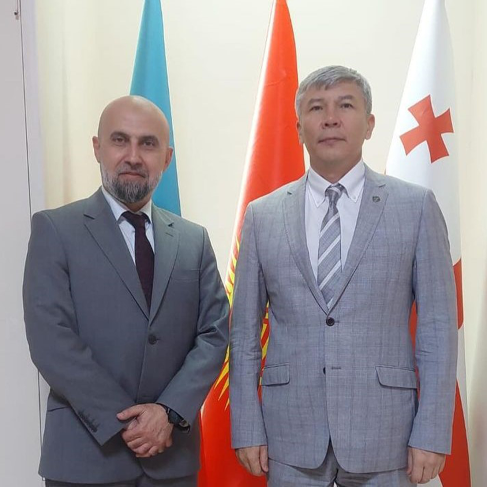 5 sentyabr tarixində Azərbaycan Sərgi Təşkilatçıları Assosiasiyasının İdarə Heyətinin sədri, “Caspian Event Organisers” və “Iteca Caspian” şirkətlərin Baş direktoru, Qırğızıstan Respublikasının Azərbaycandakı və Gürcüstandakı səfiri ilə görüşüb